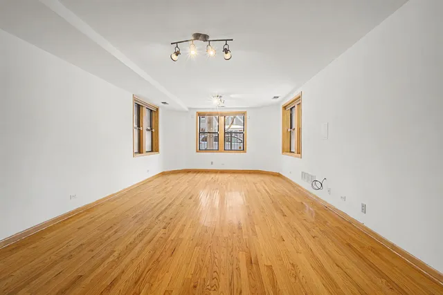 $250,000 | 2947 West Belden Avenue, Unit 1, Chicago, IL 60647