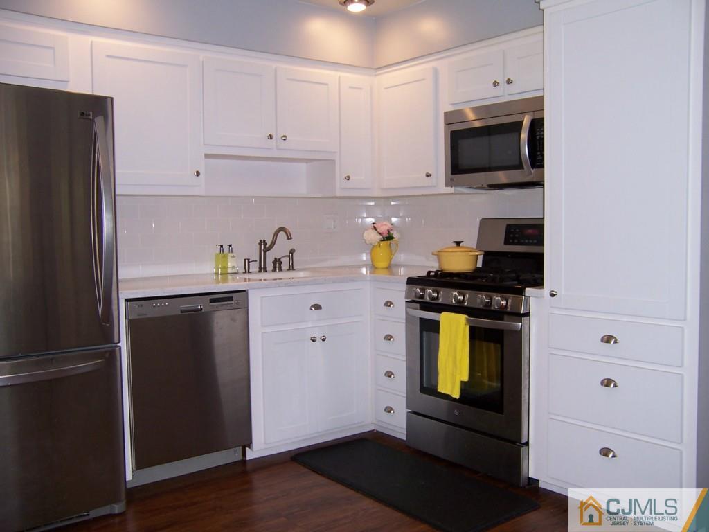 148 Fern Road East Brunswick, NJ 08816 - Photo 6 of 21 Gallery Image 6