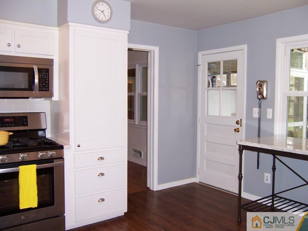 148 Fern Road East Brunswick, NJ 08816 - Photo 7 of 21 Gallery Image 7