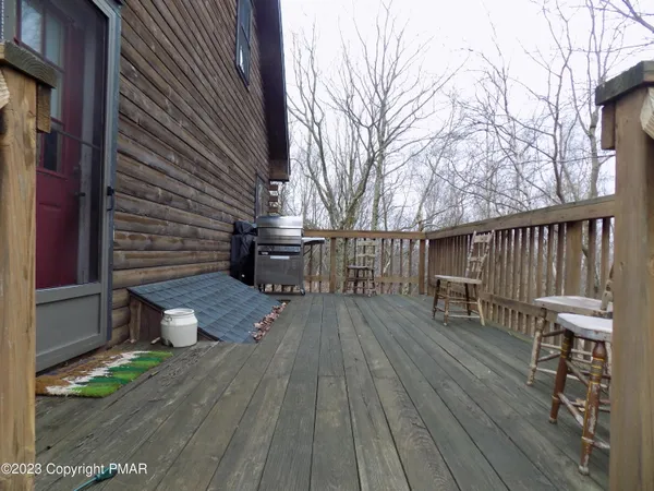 $294,900 | 124 Upper Notch Road, Albrightsville, PA 18210