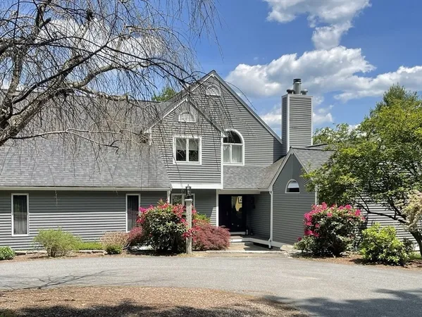 $1,050,000 | 212 West Street, Douglas, MA 01516