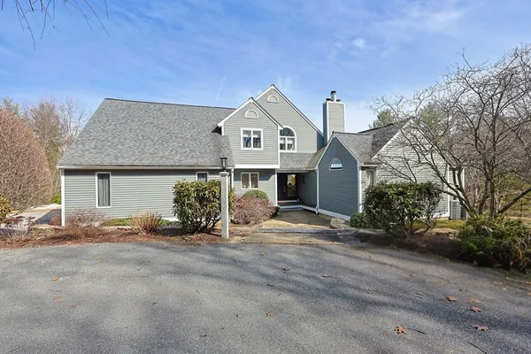$1,050,000 | 212 West Street, Douglas, MA 01516