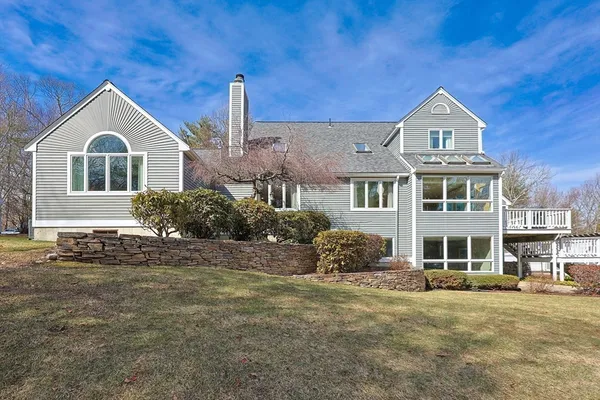$1,050,000 | 212 West Street, Douglas, MA 01516