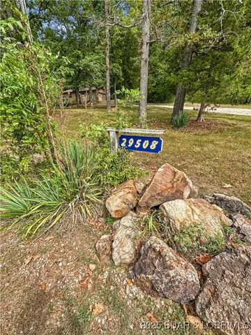 $249,900 | 29508 Easy Street, Edwards, MO 65326