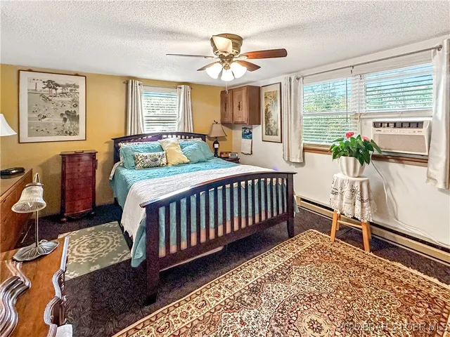 $249,900 | 29508 Easy Street, Edwards, MO 65326