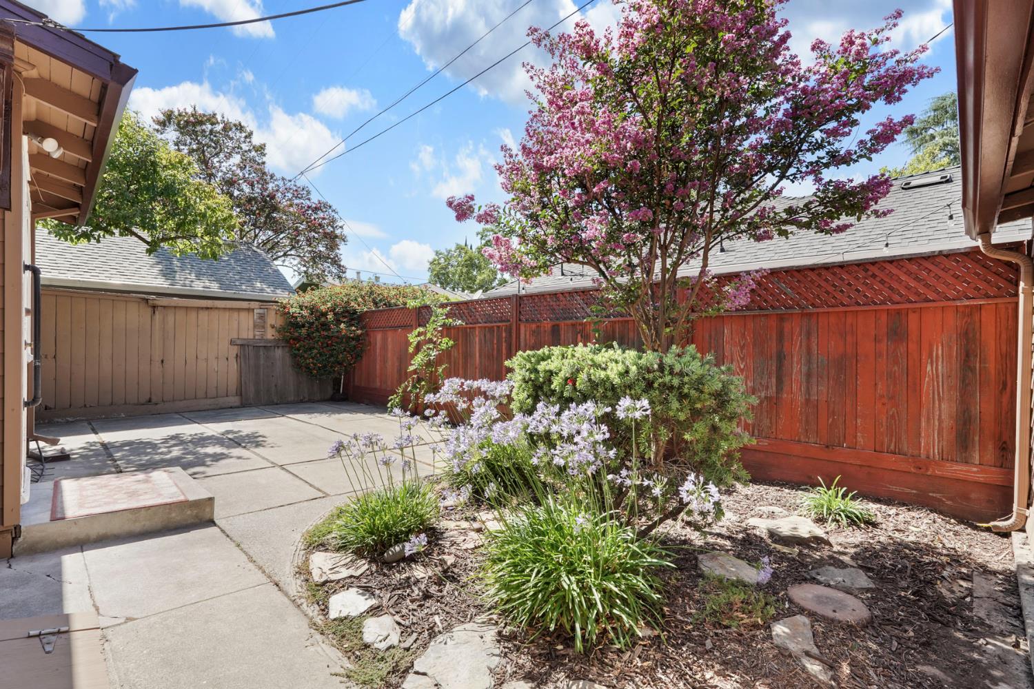 411 Bedford Road Stockton, CA 95204 - Photo 42 of 45