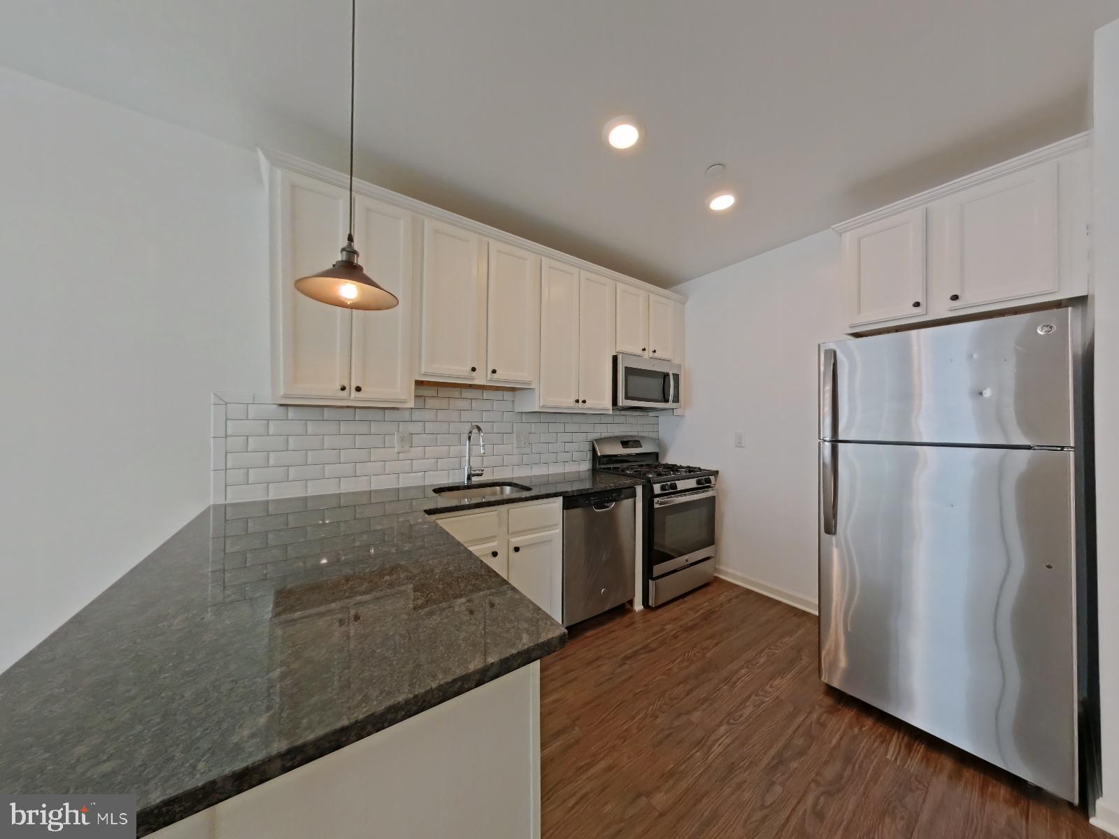 6619 Ridge Avenue, Unit 402 Philadelphia, PA 19128 - Photo 5 of 8 Gallery Image 5