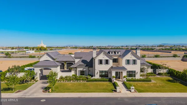 $2,000,000 | 2595 East Blue Sage Road, Unit 101A, Gilbert, AZ 85297