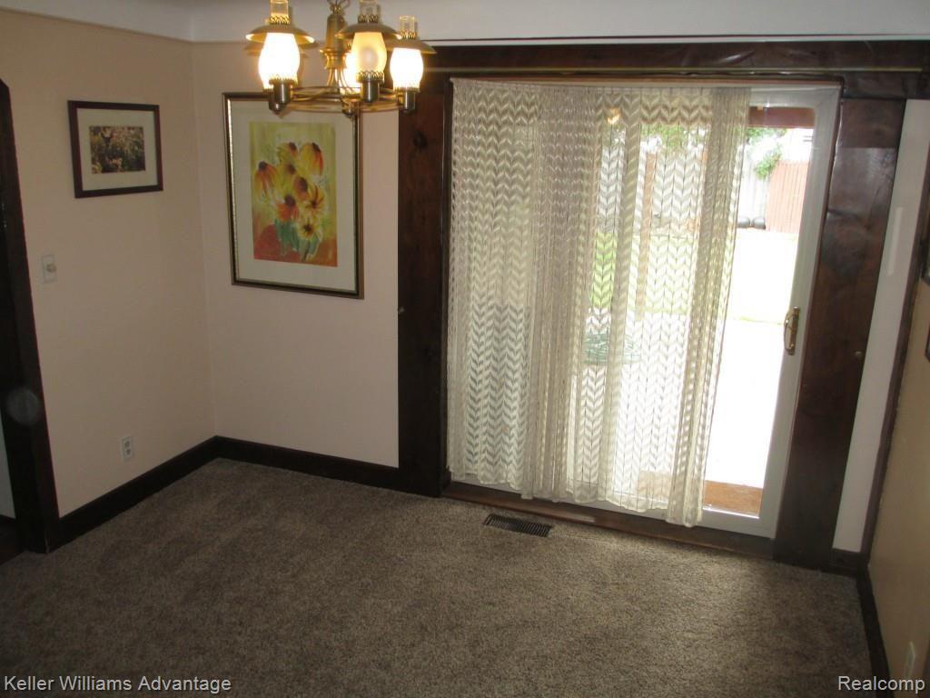 18251 Middlebelt Road Livonia, MI 48152 - Photo 26 of 36 IMG_0102.jpg