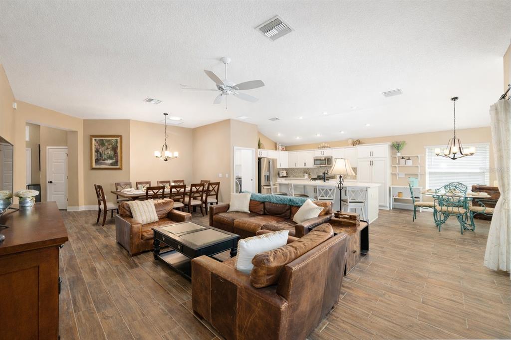 562 James Road The Villages, FL 32163 - Photo 12 of 49