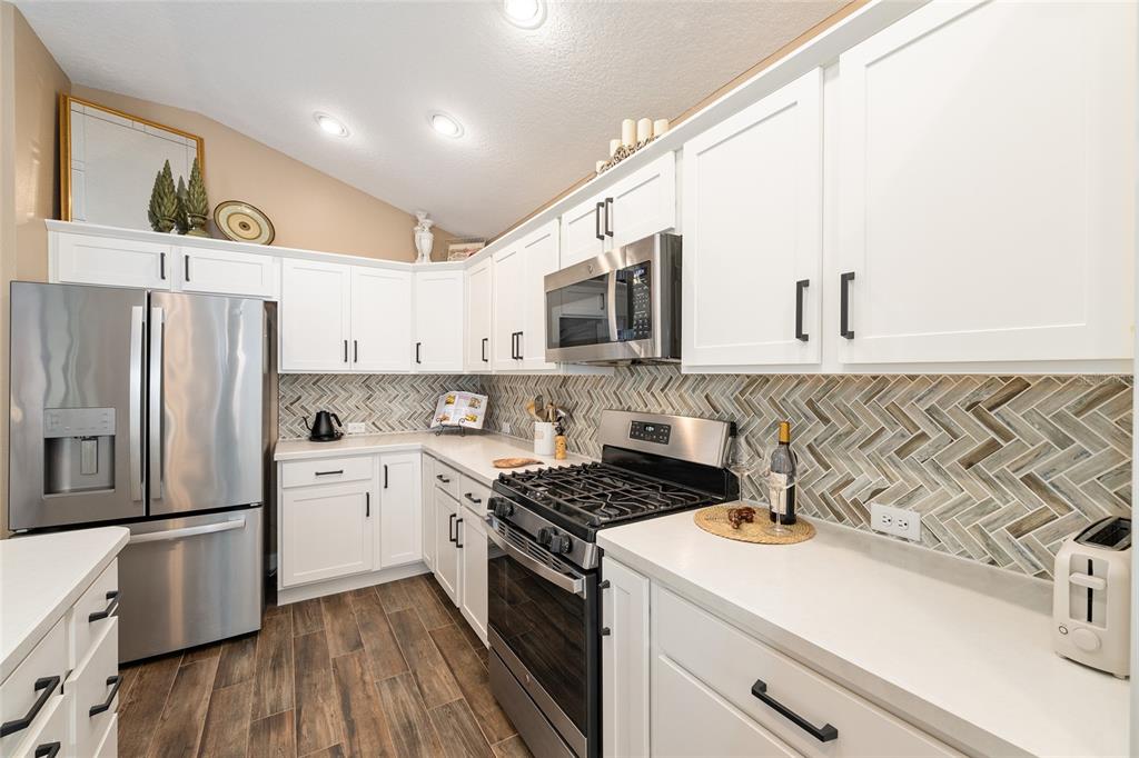 562 James Road The Villages, FL 32163 - Photo 16 of 49