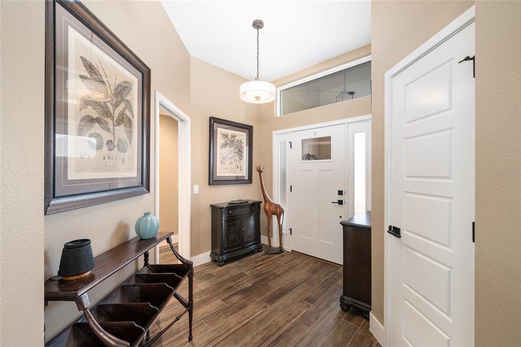 562 James Road The Villages, FL 32163 - Photo 7 of 49