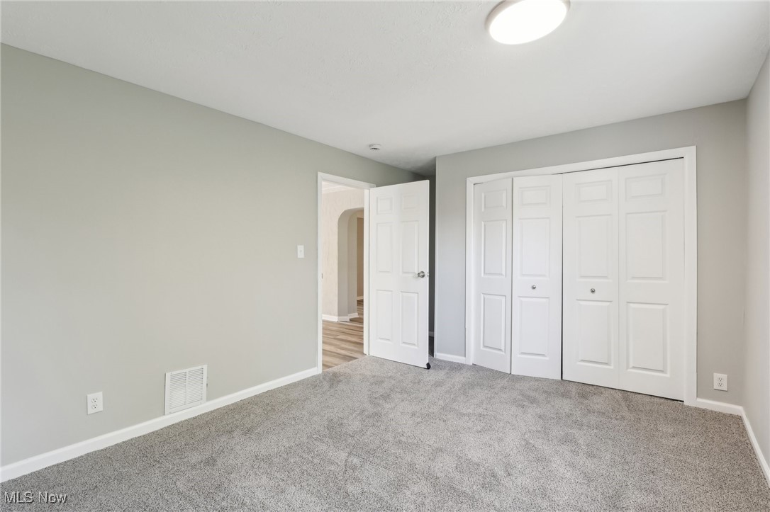 9273 Roxbury Road Parma Heights, OH 44130 - Photo 8 of 27 First floor master bedroom