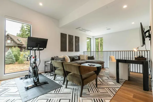 $349,000 | 342 Palisades Circle, Unit SHARE 2, Olympic Valley, CA 96146