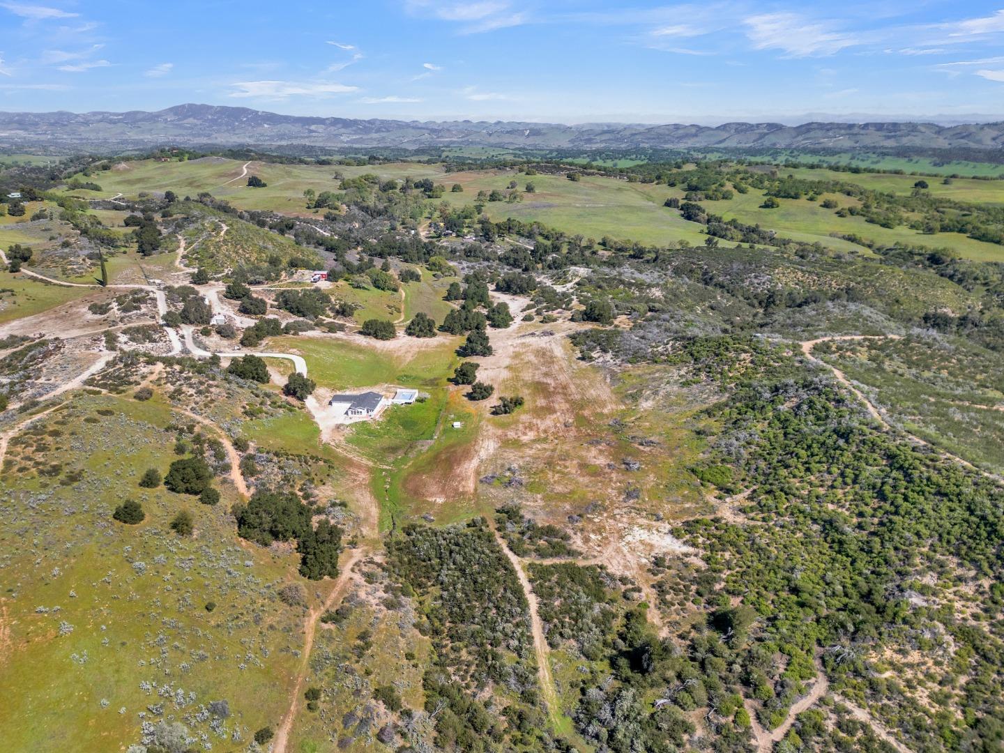 53330 Smith Road Bradley, CA 93426 - Photo 5 of 41