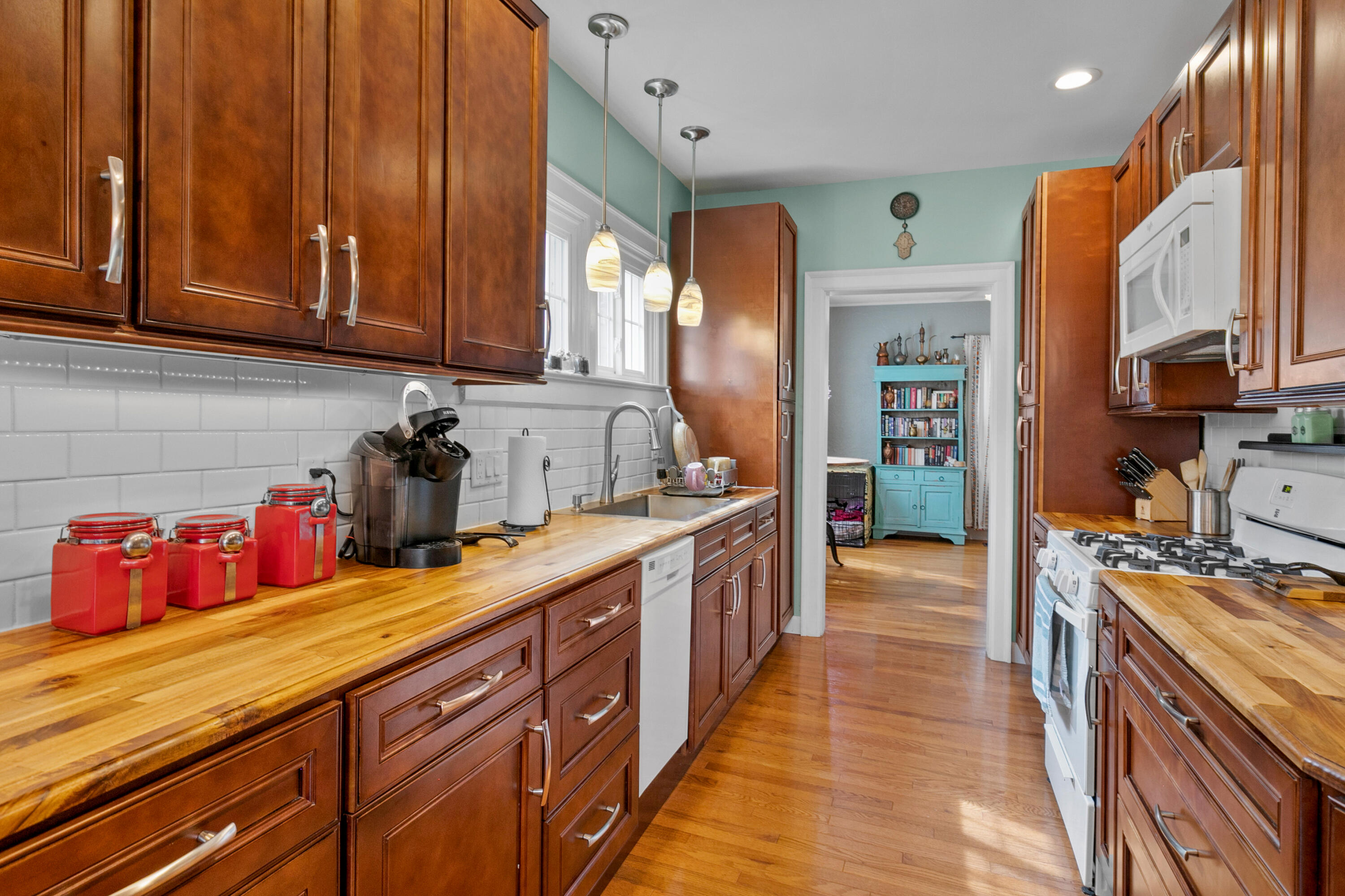 1818 John Ross Road Chattanooga, TN 37412 - Photo 20 of 53 Well cared for Kitchen