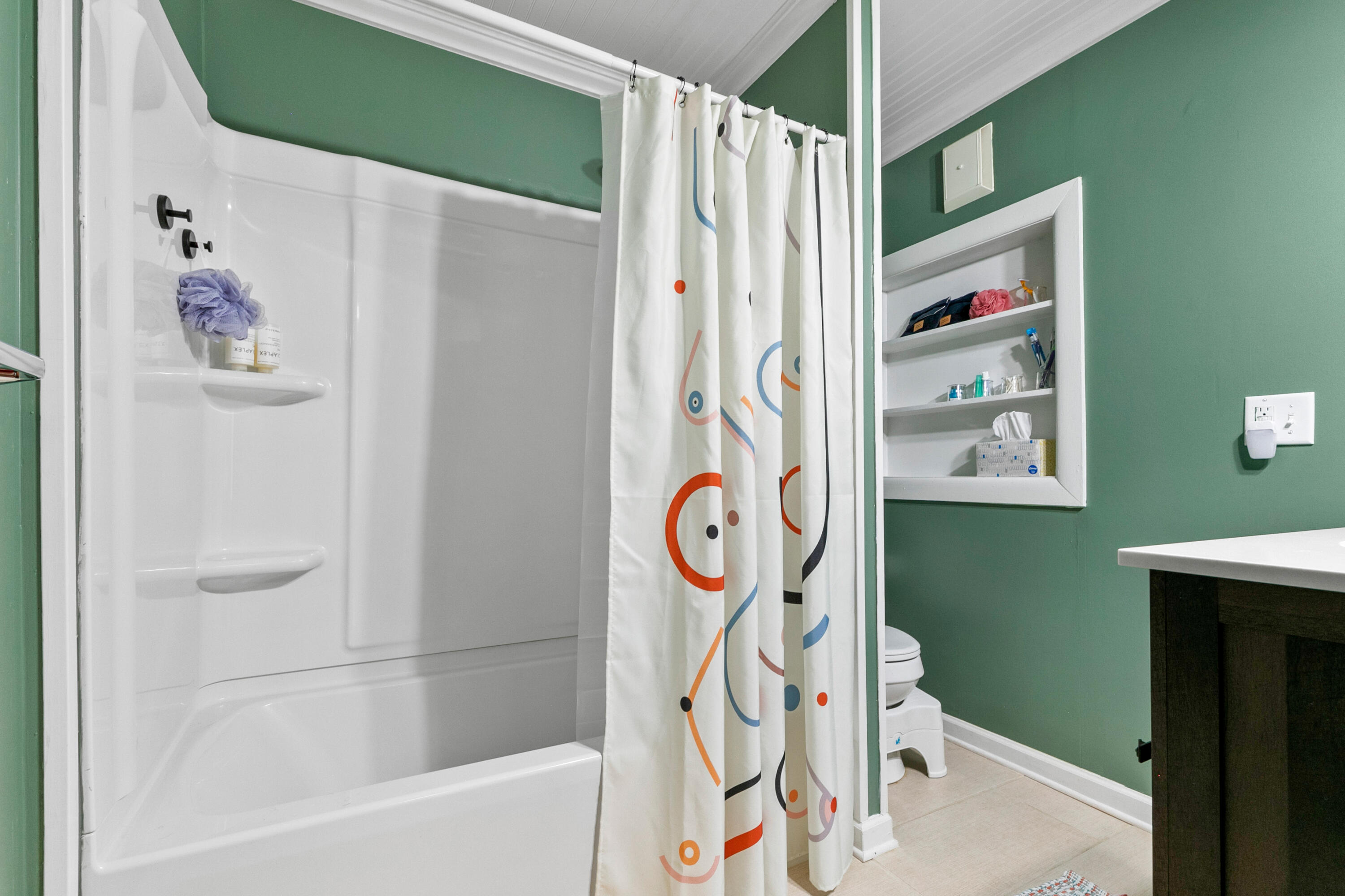 1818 John Ross Road Chattanooga, TN 37412 - Photo 30 of 53 Primary Bathroom