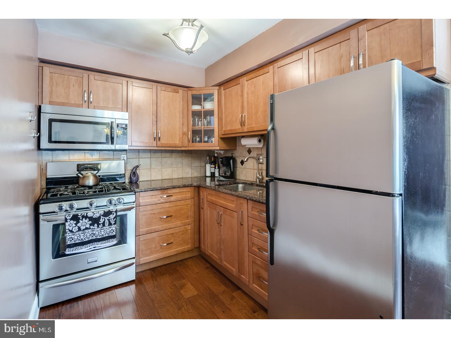 11932 Covert Road Philadelphia, PA 19154 - Photo 4 of 17 Gallery Image 4
