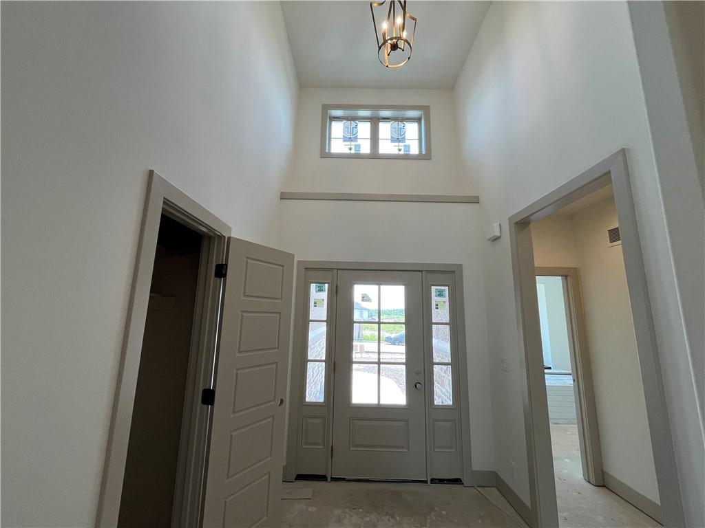 1628 Hanover Lane Raymore, MO 64083 - Photo 4 of 19
