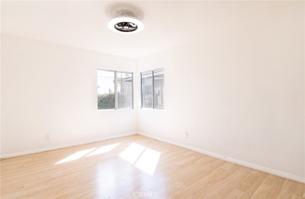 124 West Caldwell Street Compton, CA 90220 - Photo 16 of 27