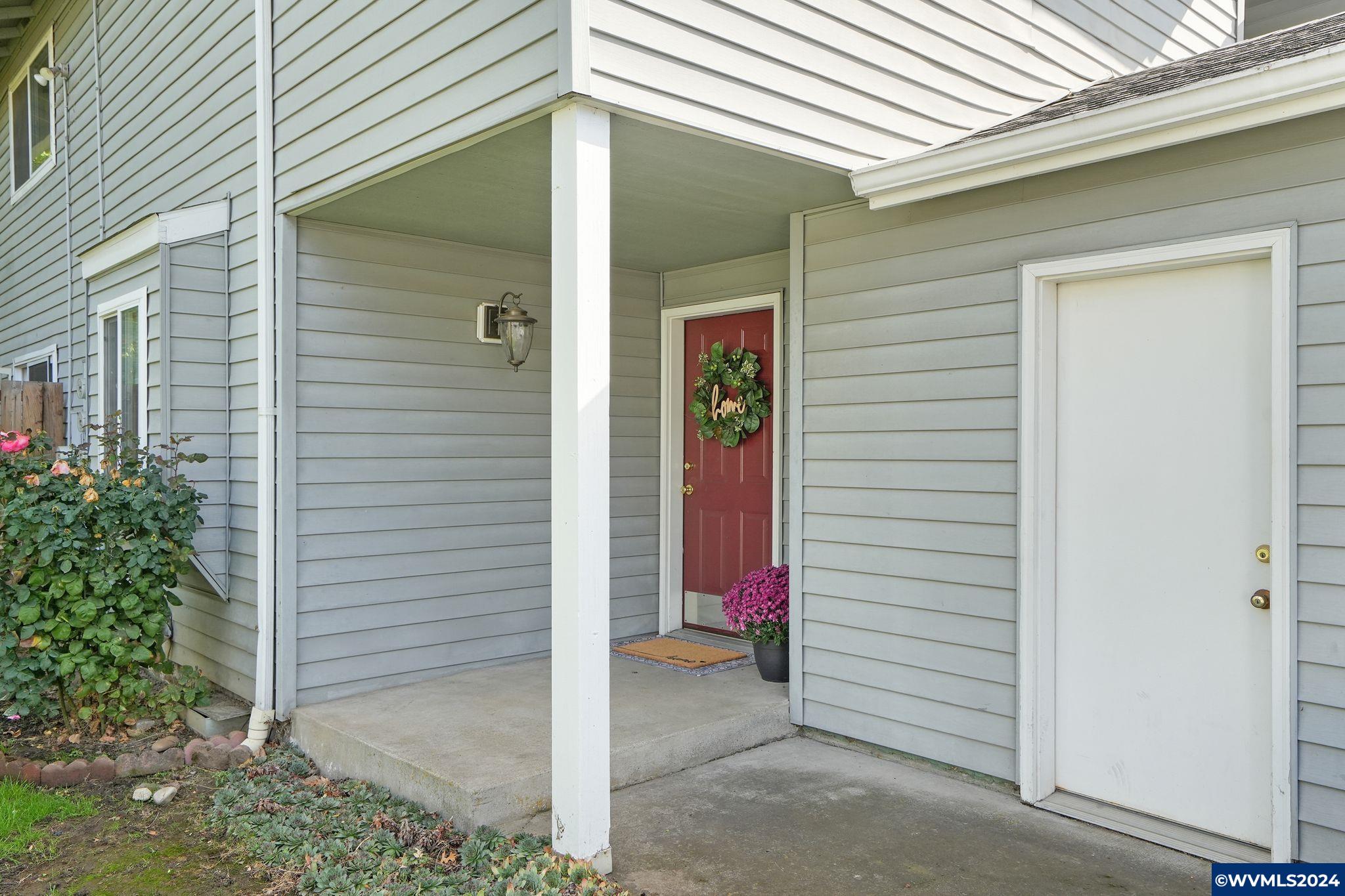 3676 Bell Road Northeast Salem, OR 97301 - Photo 4 of 33 Gallery Image 4