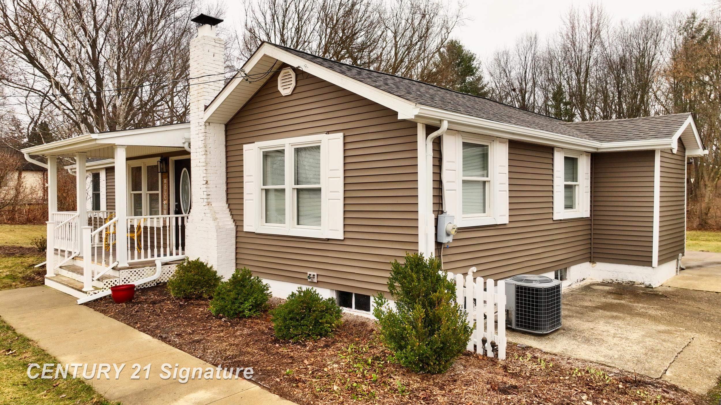 9085 Coldwater Road Flushing, MI 48433 - Photo 2 of 30