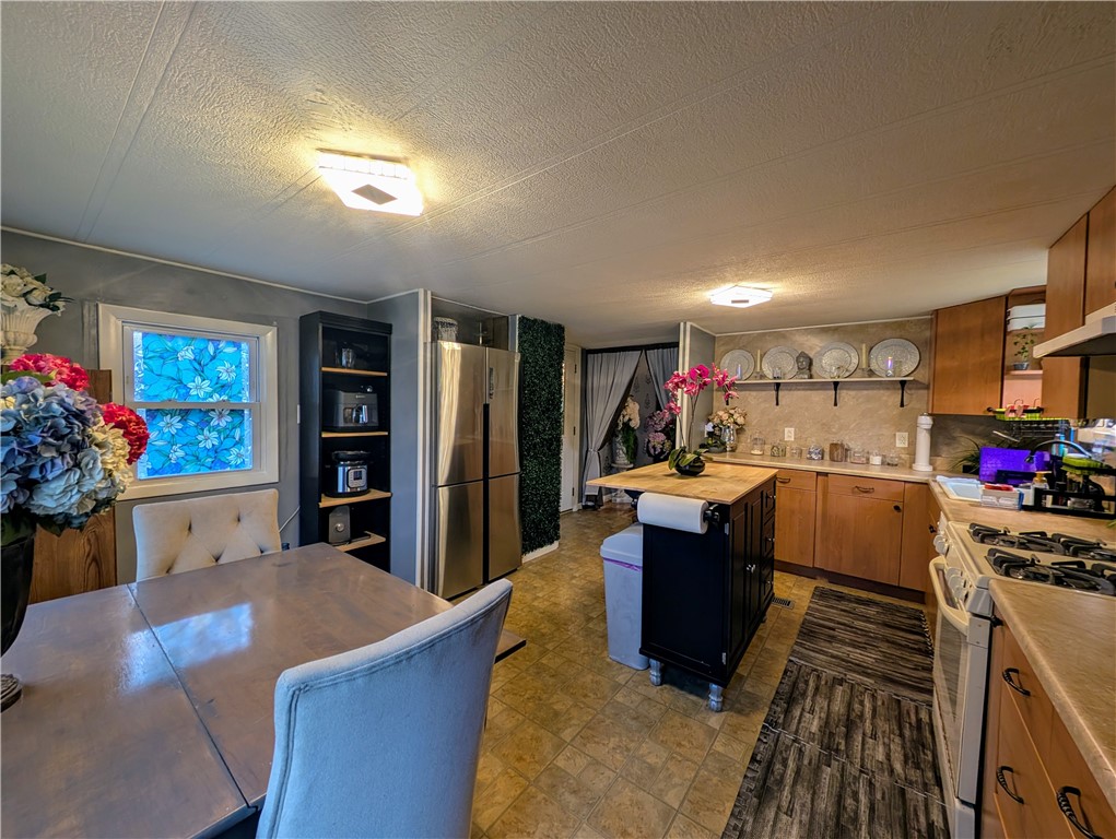 29 Lane A Coventry, RI 02816 - Photo 7 of 25