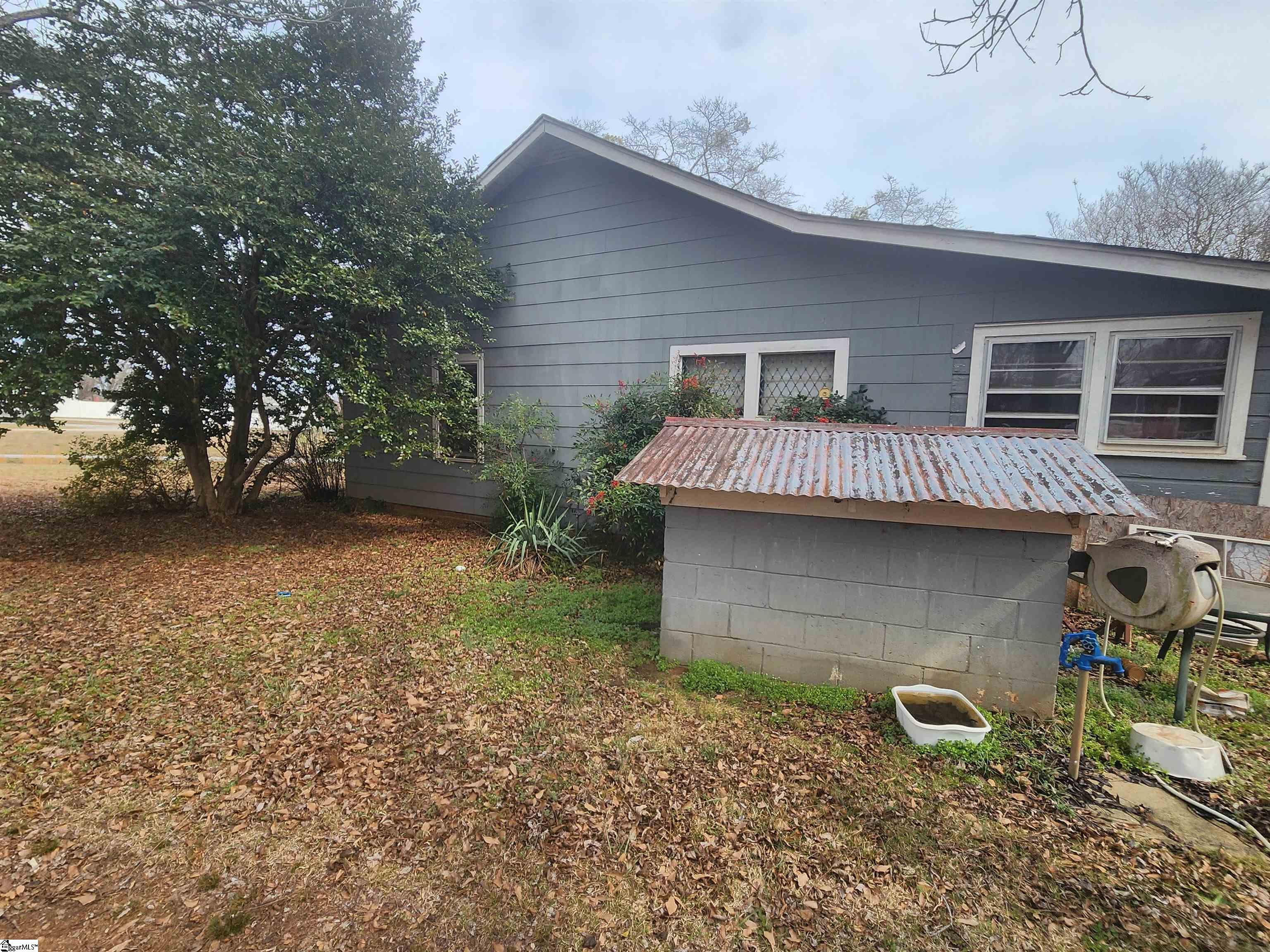 1212 Duncan Reidville Road Duncan, SC 29334 - Photo 12 of 36