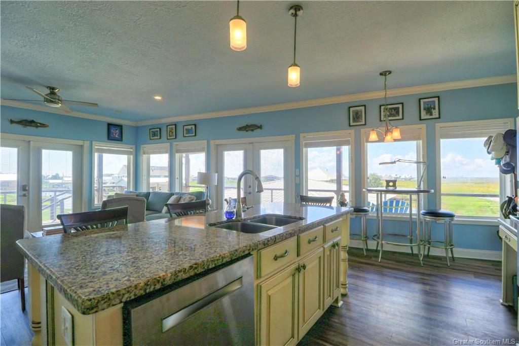 9438 Big Lake Road Lake Charles, LA 70605 - Photo 6 of 36