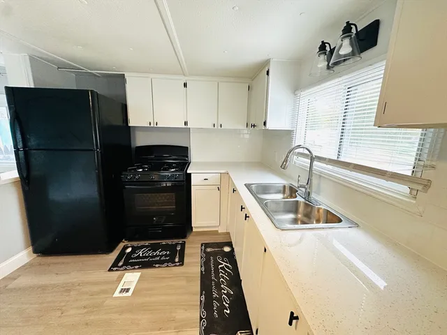 $149,900 | 1790 Massachusetts Avenue, Unit 25, Lunenburg, MA 01462