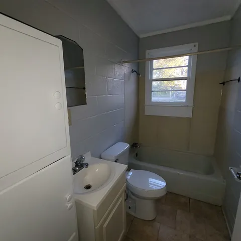 $450 | 1702 1/2 Elvan Avenue, Columbus, GA 31903