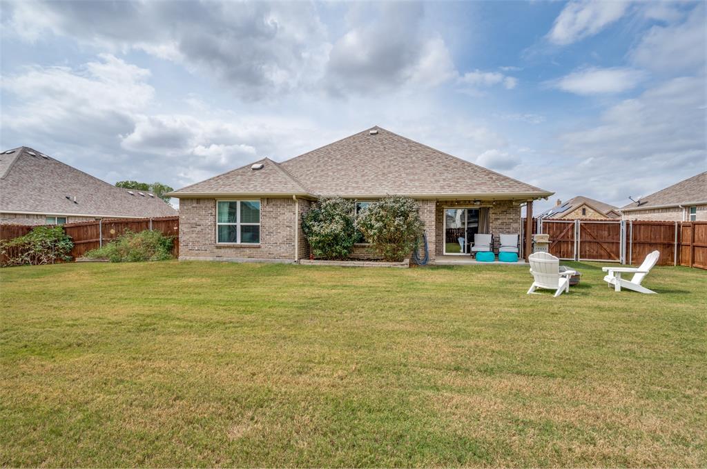 112 Kens Court Pilot Point, TX 76258 - Photo 21 of 25 Gallery Image 21