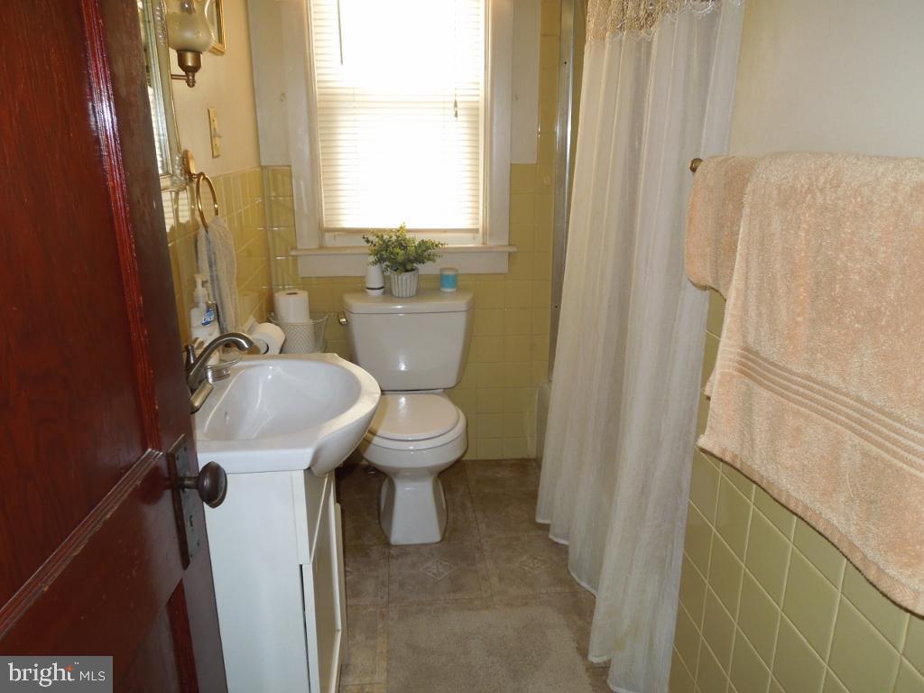 417 Allegheny Avenue Hanover, PA 17331 - Photo 14 of 28 Gallery Image 14