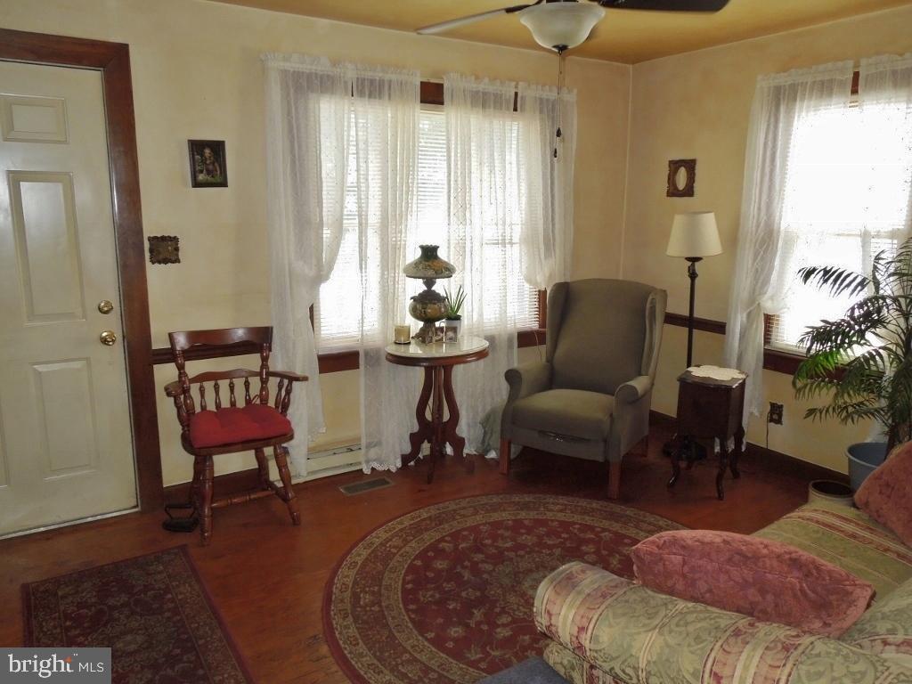 417 Allegheny Avenue Hanover, PA 17331 - Photo 8 of 28 Gallery Image 8