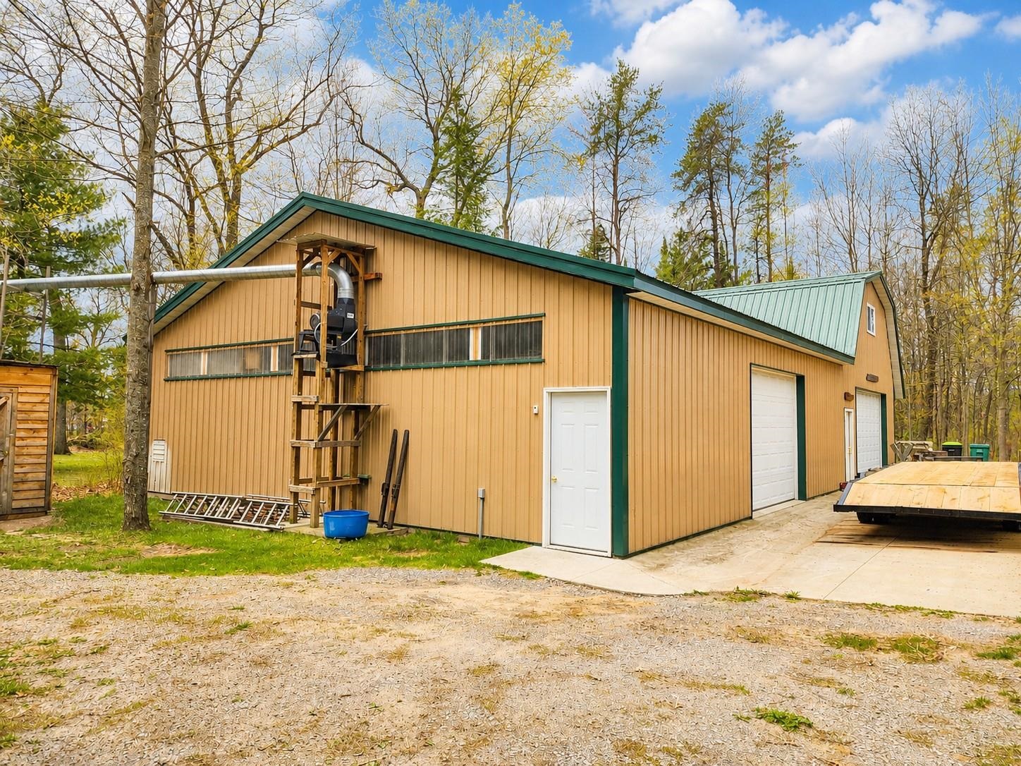 4628 North Filter Road Harrison, MI 48625 - Photo 29 of 46