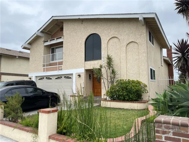 $1,328,700 | 19657 Sequoia Avenue, Cerritos, CA 90703