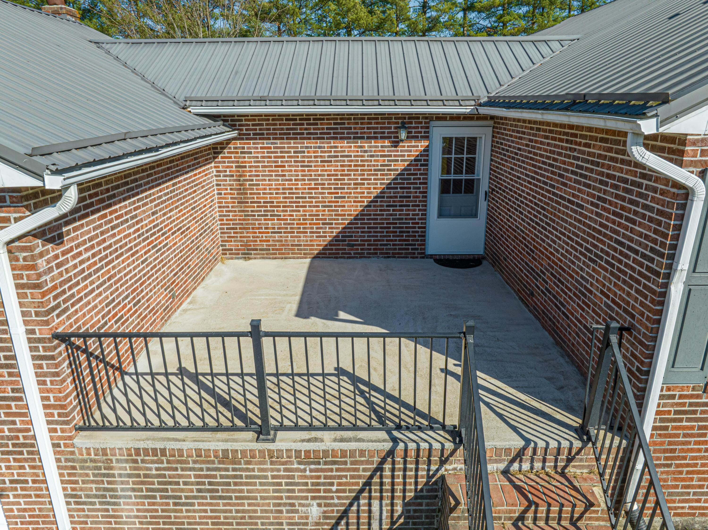 28259 Robindale Road Meadowview, VA 24361 - Photo 6 of 40 Side patio for entertaining from kitchen