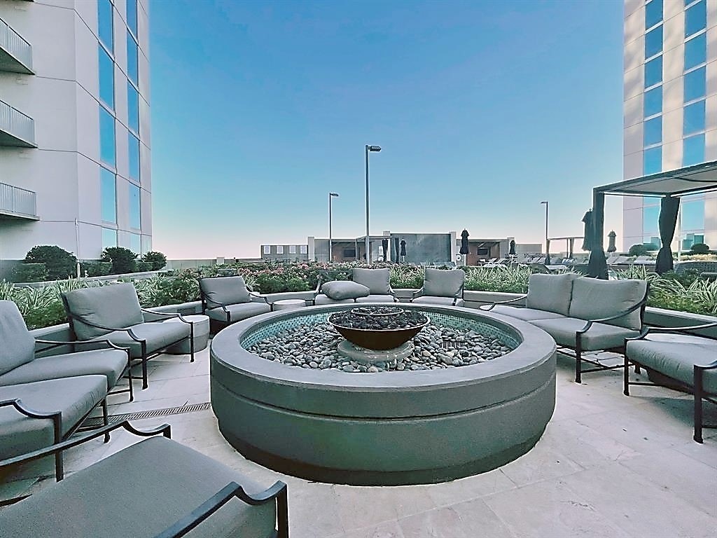 5925 Almeda Road, Unit 12113 Houston, TX 77004 - Photo 29 of 32 Indoor Party Room