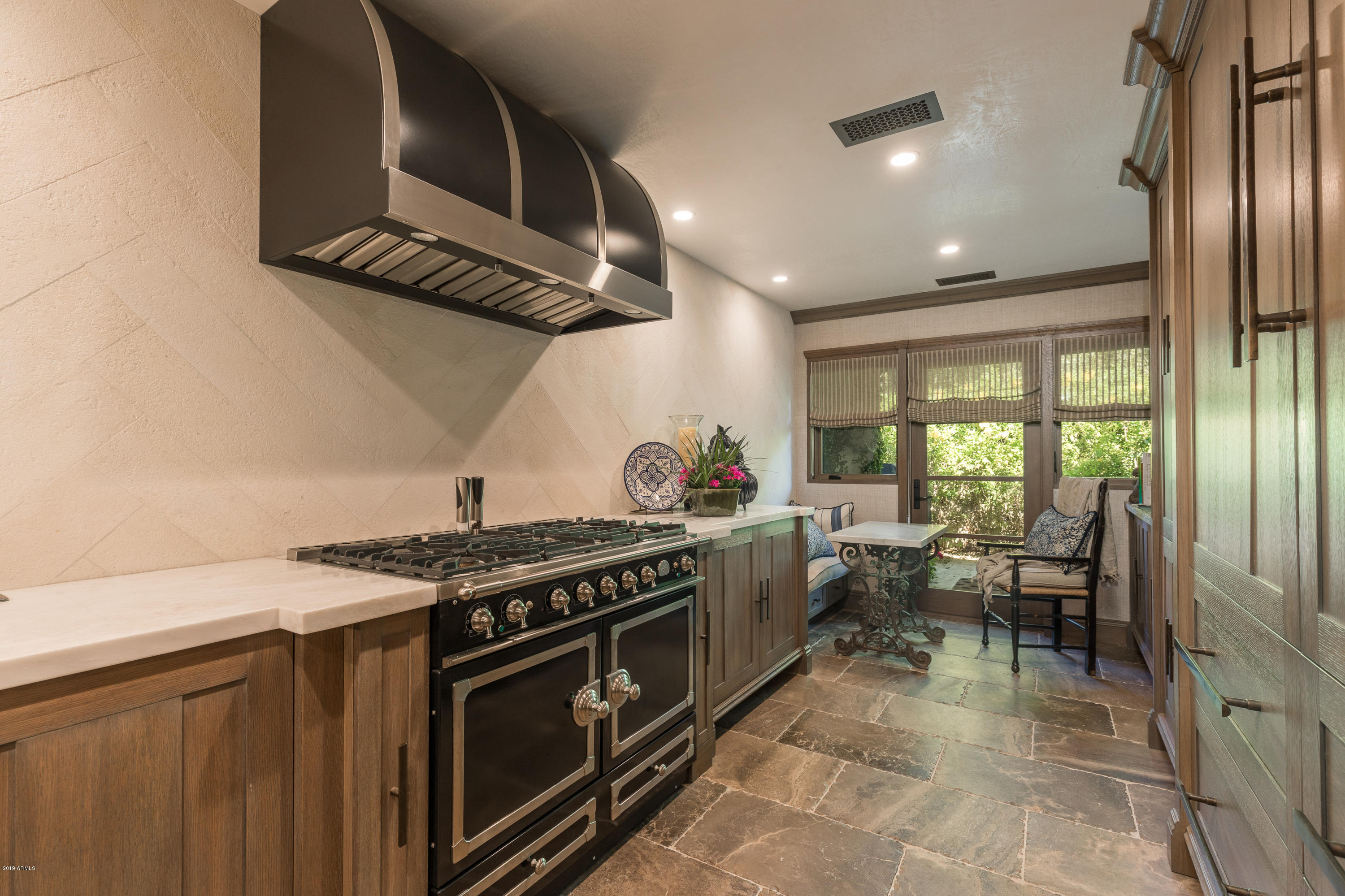 7225 East Valley View Road Scottsdale, AZ 85250 - Photo 13 of 28 Carnufe Gas Range & Custom Hood
