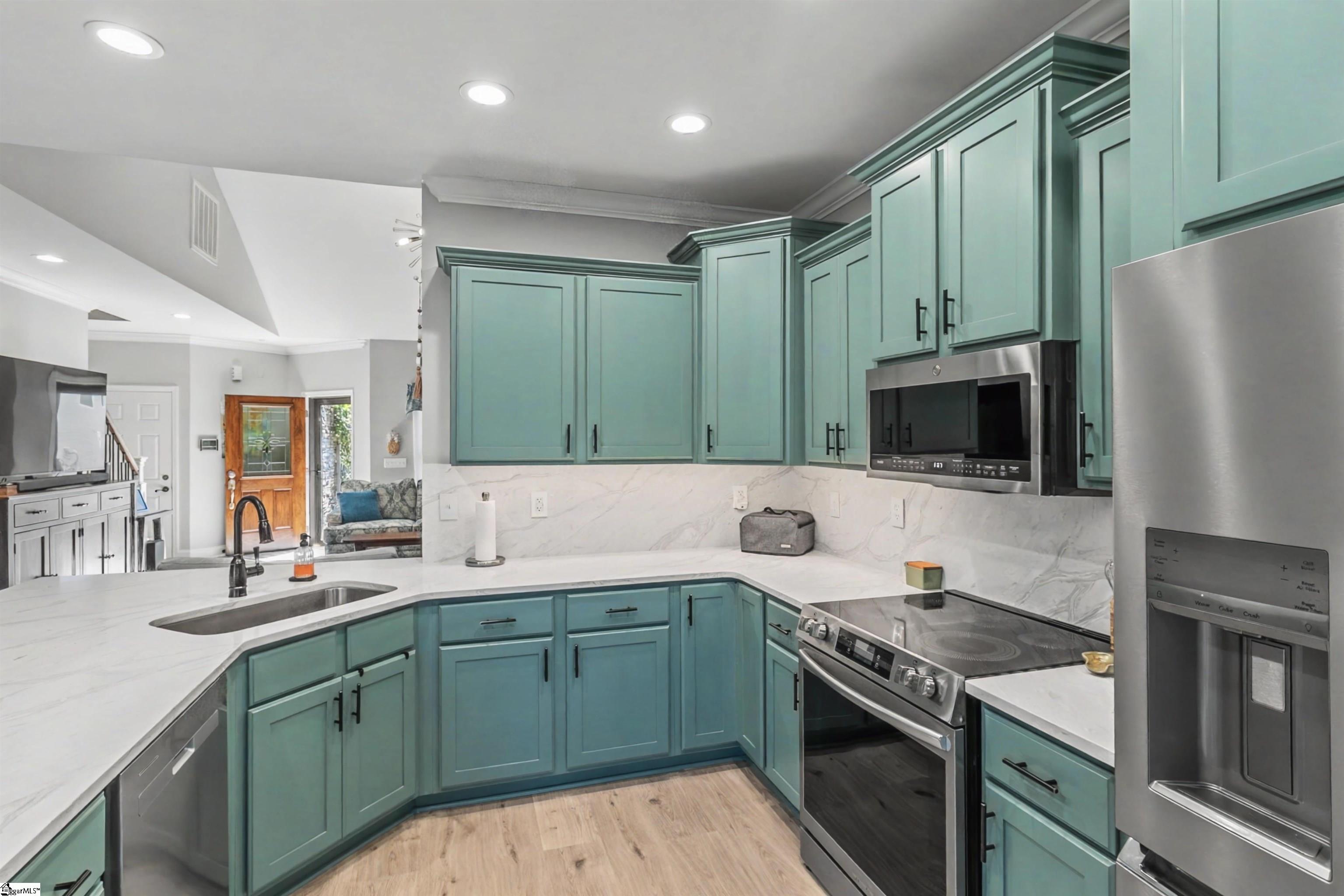 2 Mossycup Road Taylors, SC 29687 - Photo 6 of 35