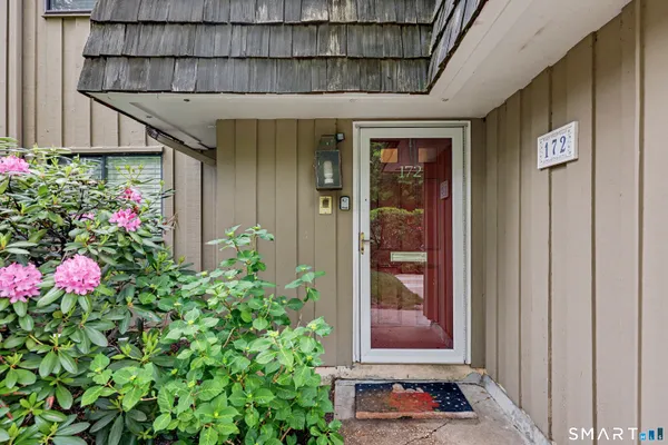 $3,300 | 172 Gillies Lane, Unit 172, Norwalk, CT 06854
