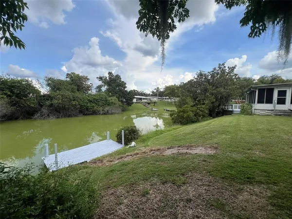 $189,000 | 2055 South Floral Avenue, Unit 246, Bartow, FL 33830