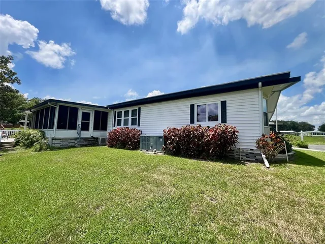 a view of sitting area on roof deck