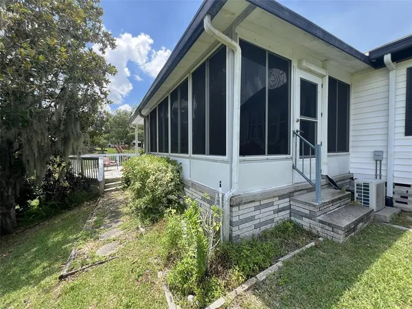 $189,000 | 2055 South Floral Avenue, Unit 246, Bartow, FL 33830