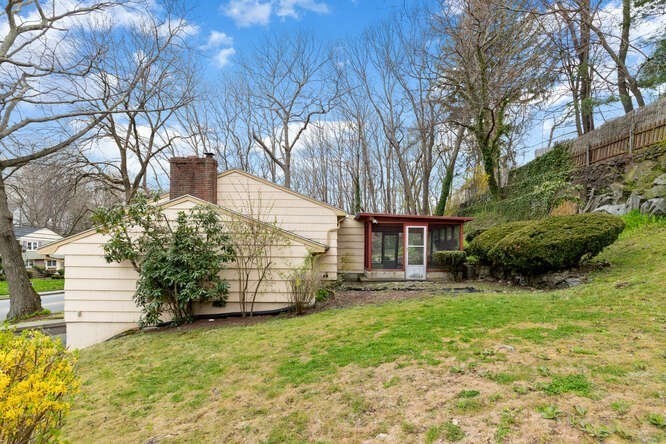 316 Paradise Road Swampscott, MA 01907 - Photo 33 of 35 Gallery Image 33