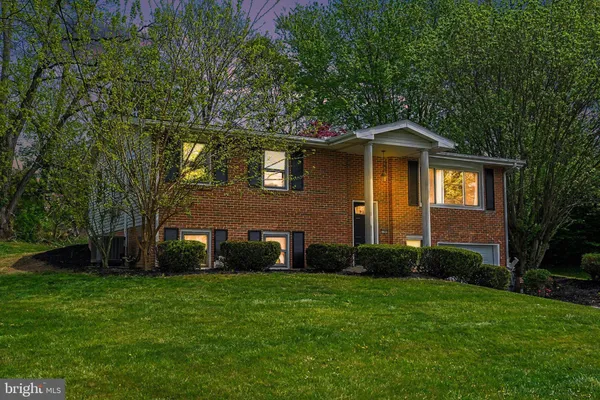 $300,000 | 1205 Mallard Road, Camp Hill, PA 17011