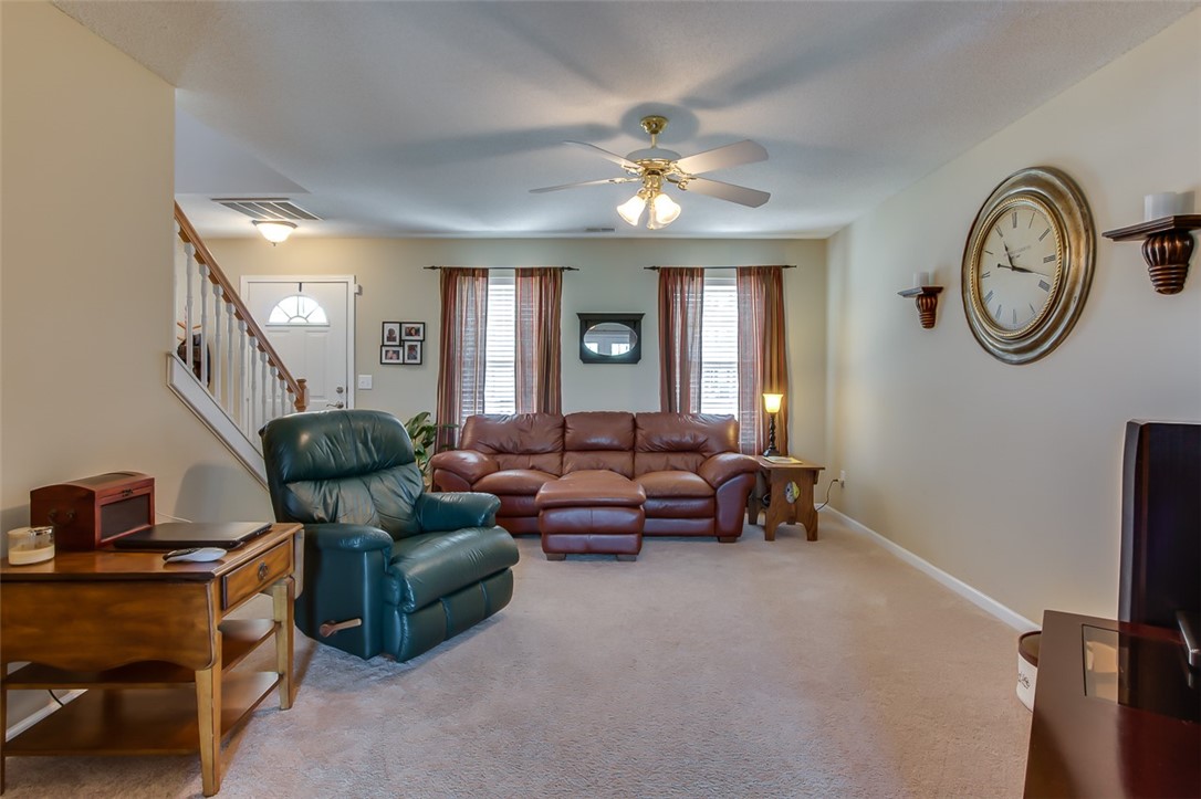 212 High Ridge Court Easley, SC 29642 - Photo 11 of 30 Gallery Image 11