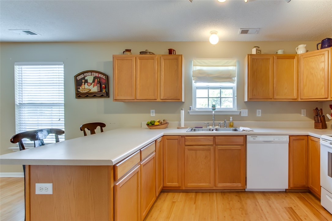 212 High Ridge Court Easley, SC 29642 - Photo 15 of 30 Gallery Image 15
