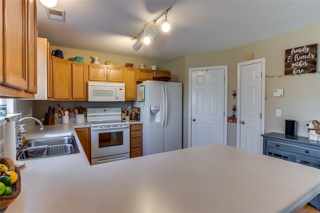 212 High Ridge Court Easley, SC 29642 - Photo 16 of 30 Gallery Image 16