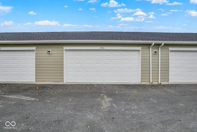 $292,020 | 8516 Goldfinch Road, Brownsburg, IN 46112